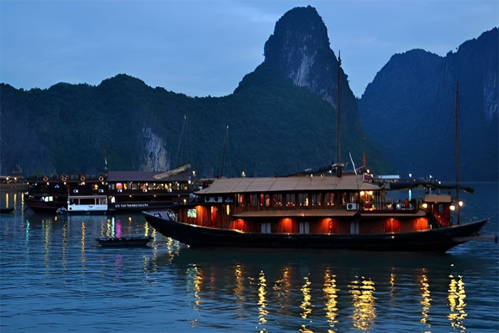 Night on Halong Bay